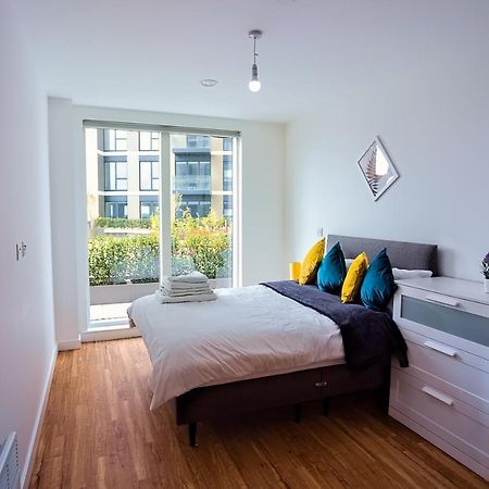 Gillingham One Apartment Exterior photo