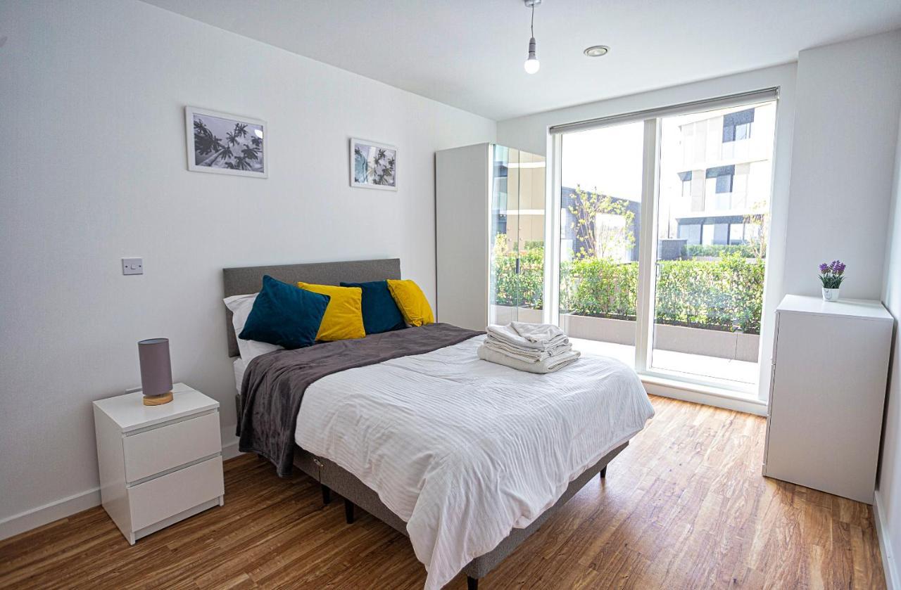 Gillingham One Apartment Exterior photo